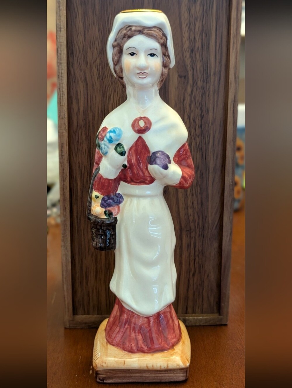 Pilgrim Candlestick Thanksgiving Decor Couple Figurine WBI